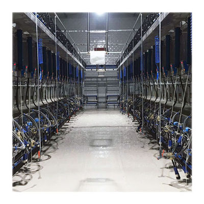 Exploitation laitière de traite automatique de système de machine à traire de vache à ACR