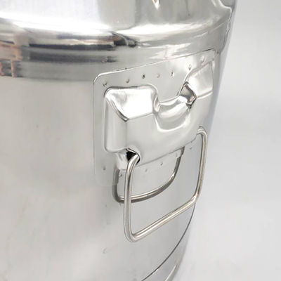 Le dessin de production laitière de SS304 30L a utilisé des boîtes de lait d'acier inoxydable avec le couvercle scellé
