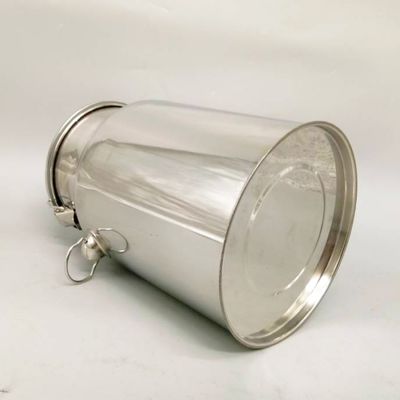 La boîte épaisse superbe petit 8L de lait d'acier inoxydable de 0.8mm a scellé le stockage