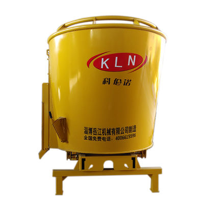 Couleur rouge jaune de la vache 4-8 M3 d'alimentation de DEMAIN de machine verticale complètement automatique de mélangeur