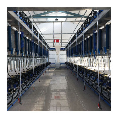 Exploitation laitière de traite automatique de système de machine à traire de vache à ACR